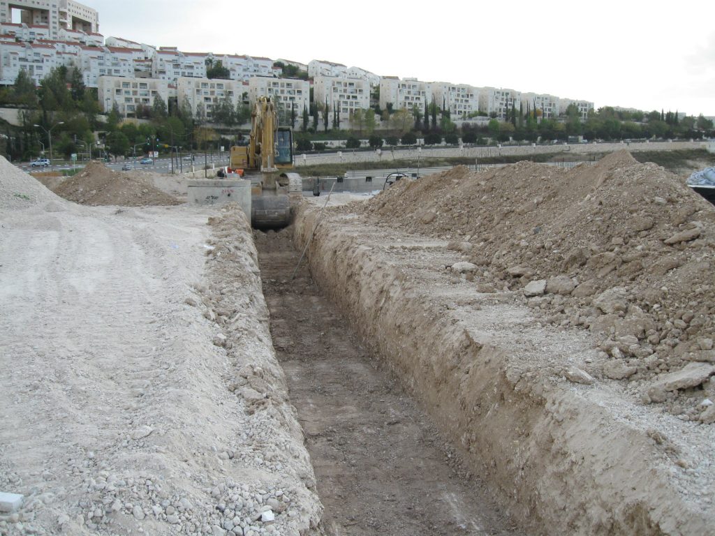 בראשי, פיטוח שטחים ציבוריים, עבודות עפר