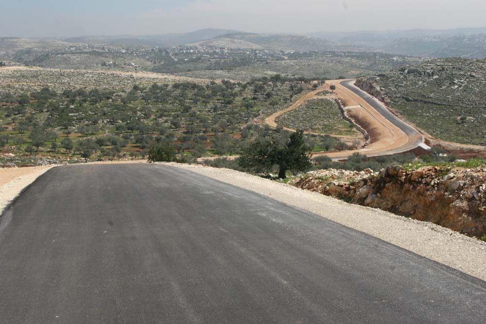 בראשי, כביש, קו התפר,קבלן מוכר