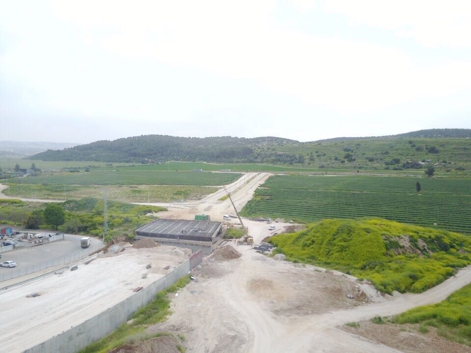 בראשי, כביש 5, חברות בנייה בישראל